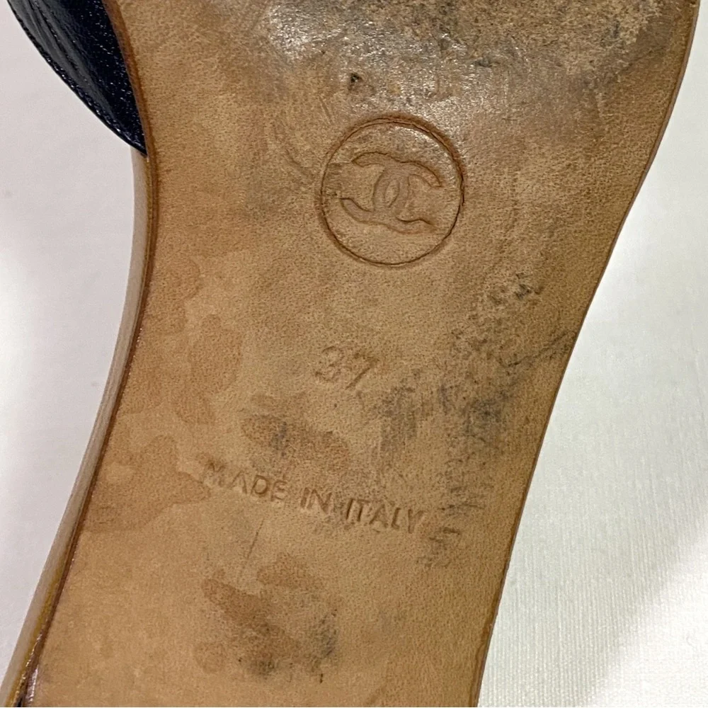Chanel Vintage Y2K Black Tan Leather Camellia Mules Sandals Kitten Heels